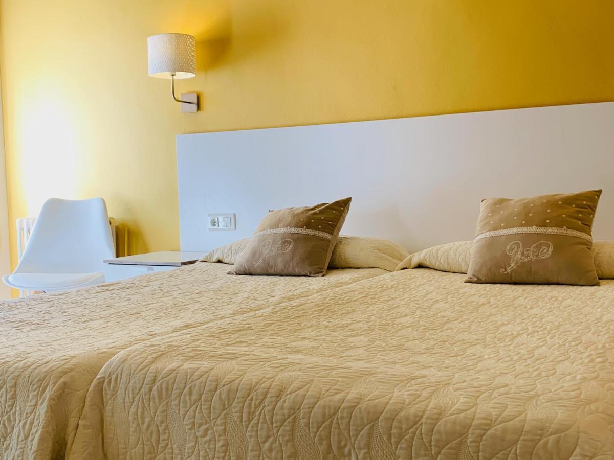 Hotel Restaurant Llansola Sant Carlos de la Ràpita المظهر الخارجي الصورة