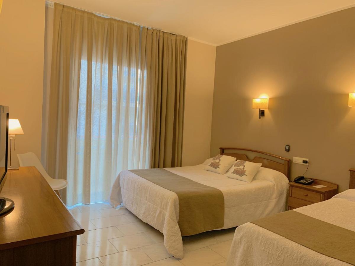 Hotel Restaurant Llansola Sant Carlos de la Ràpita المظهر الخارجي الصورة