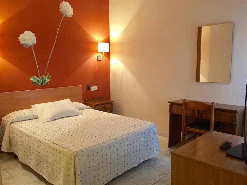 Hotel Restaurant Llansola Sant Carlos de la Ràpita المظهر الخارجي الصورة