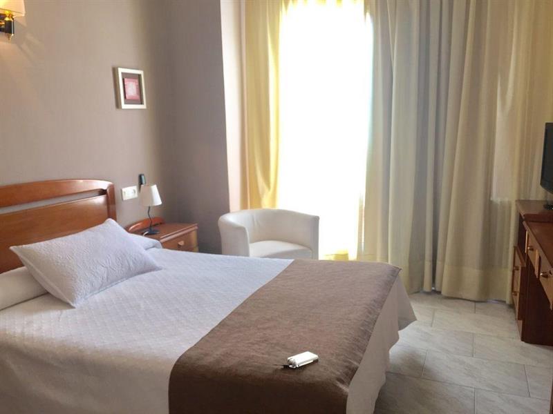 Hotel Restaurant Llansola Sant Carlos de la Ràpita المظهر الخارجي الصورة