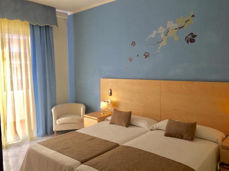 Hotel Restaurant Llansola Sant Carlos de la Ràpita المظهر الخارجي الصورة